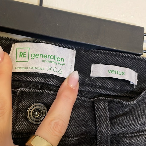 RE Generation By Celebrity Pink | Venus Distressed Grey/Black Jeans - Picture 4 of 7